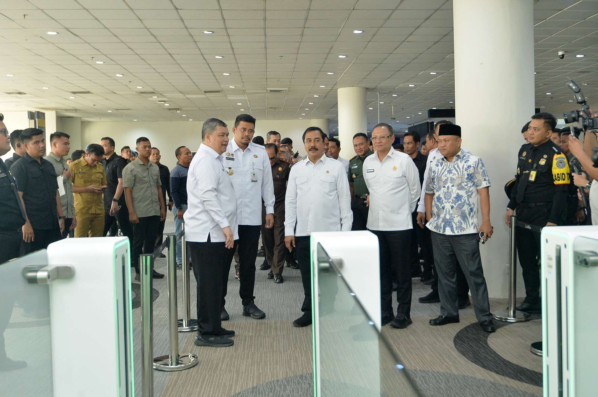 Autogate Bandara Kualanamu Diresmikan