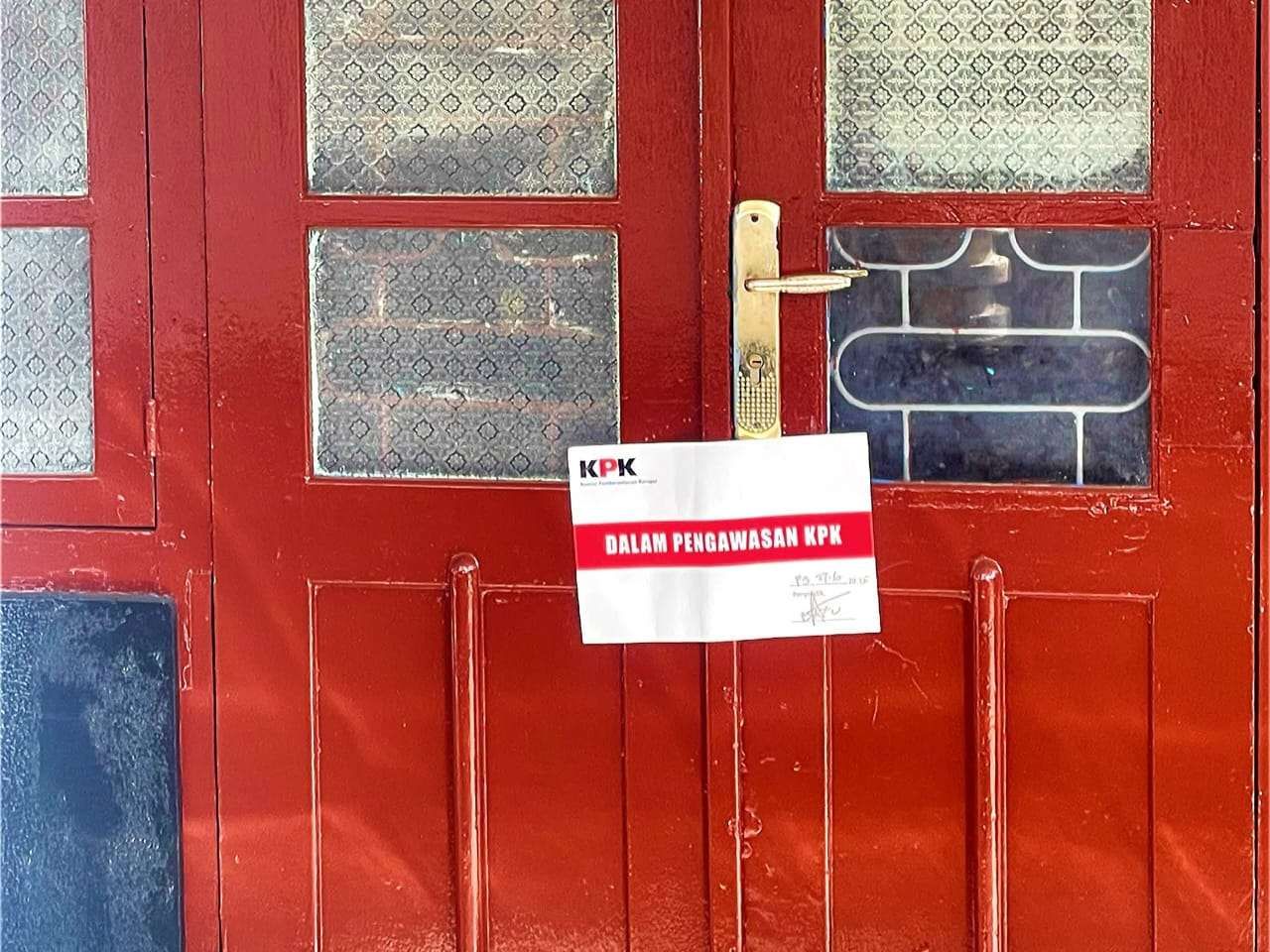 OTT di Madina, KPK Segel Kantor di Padangsidimpuan